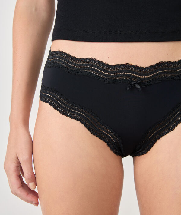 Shorty bords dentelle graphique Shorty bords dentelle graphique
