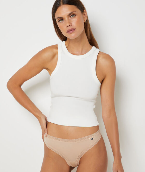 String en microfibre bords dentelle String en microfibre bords dentelle;${refinementColor}