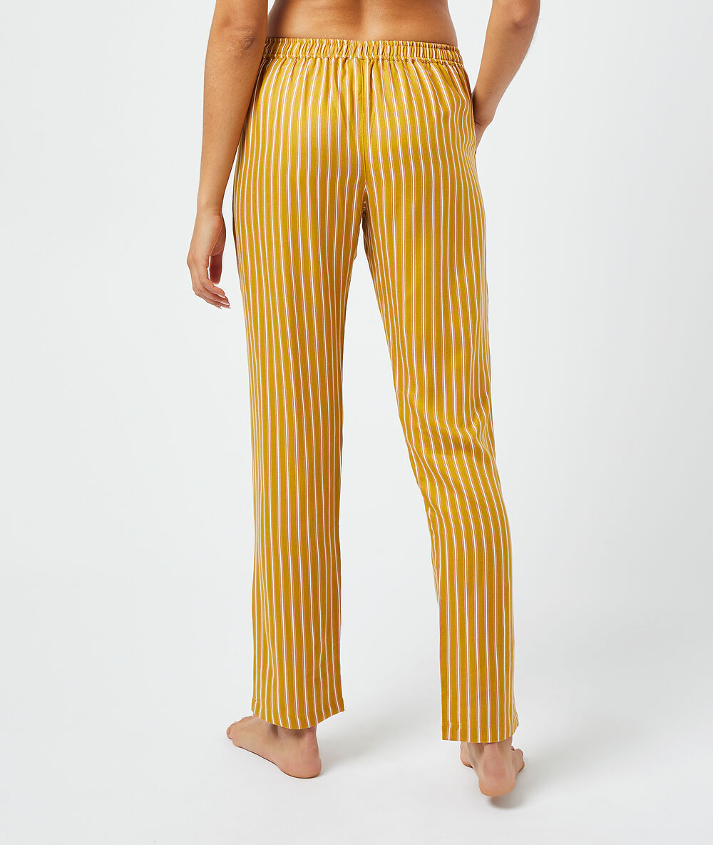 Broek met strepen anijs.