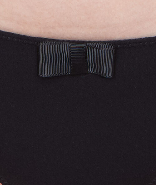 Slip kantmateriaal noir.