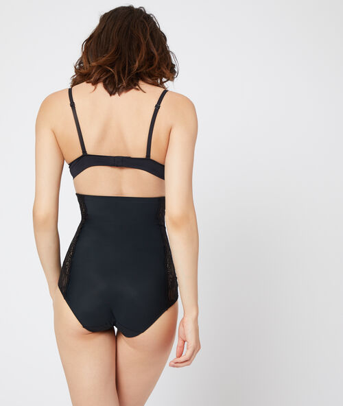 Slip met hoge taille - niveau 2: gewelfd silhouet zwart.