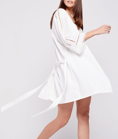 D&eacute;shabill&eacute; l&eacute;ger en coton brod&eacute; ecru.