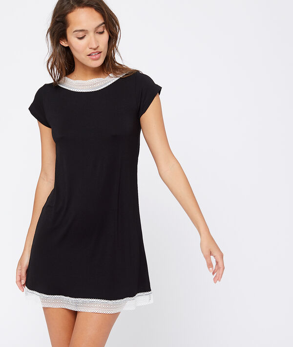Chemise de nuit bords dentellle Chemise de nuit bords dentellle