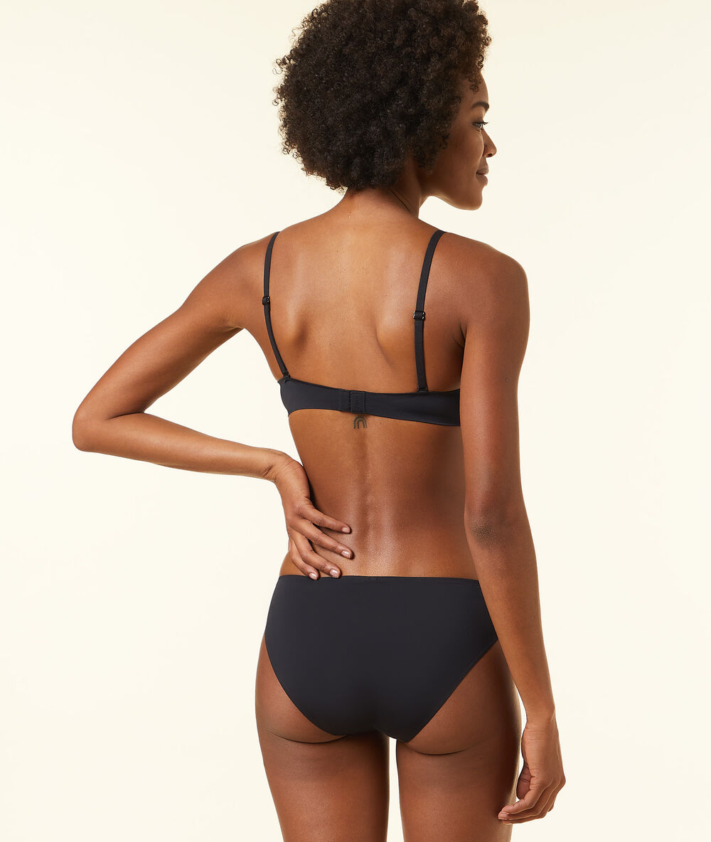 Soutien-gorge corbeille, bonnets b et c noir.