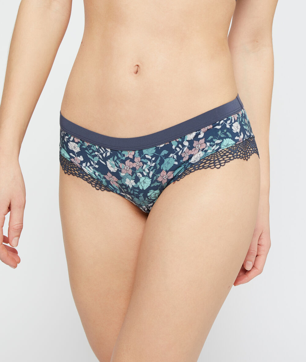 Shorty in kant groenblauw.