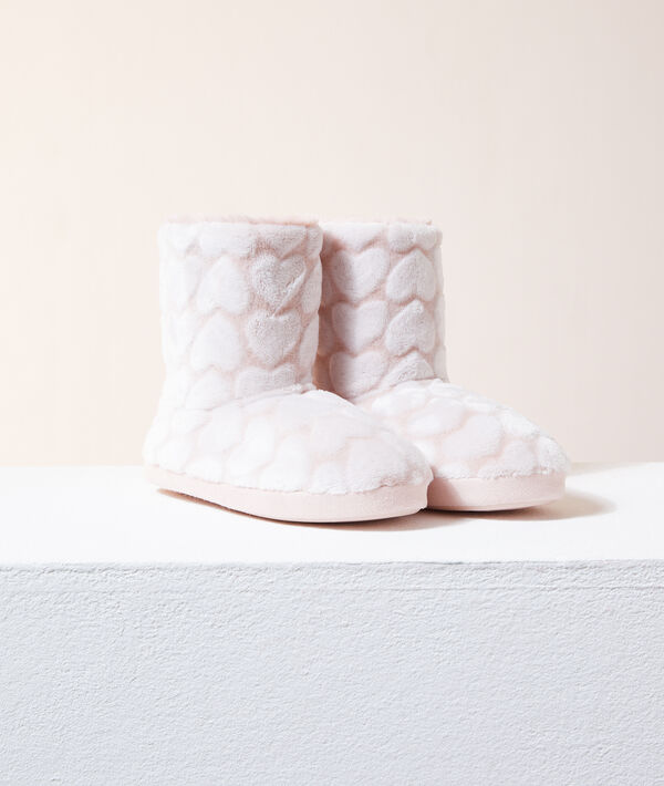 Chaussons Bottines Motifs Coeurs Rose Etam Worn only once or twice b r a n d etam s i z e 36/37 france 3,5/4 uk. etam