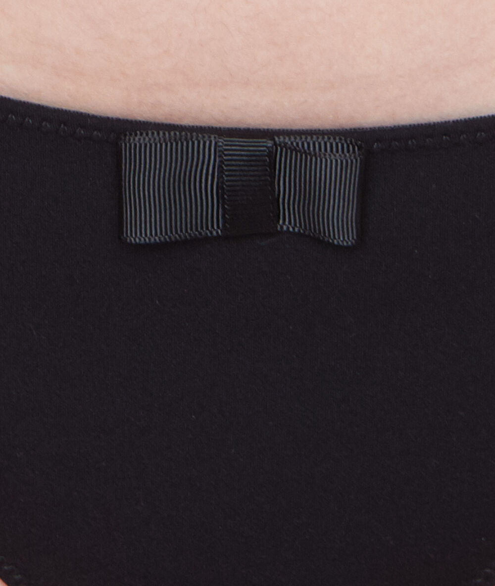 Slip kantmateriaal noir.