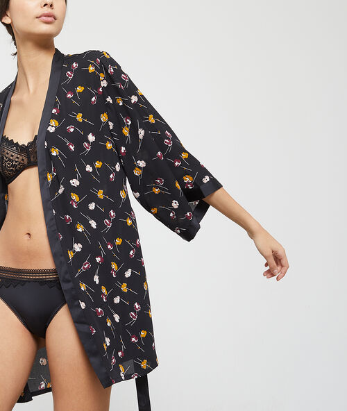 Kimono imprim&eacute; fleuri noir.