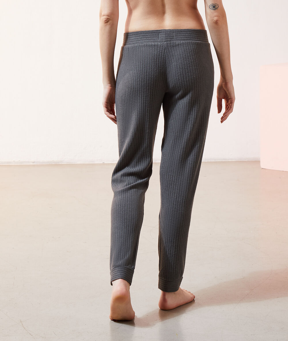 Loungewear ribgebreide broek kaki.