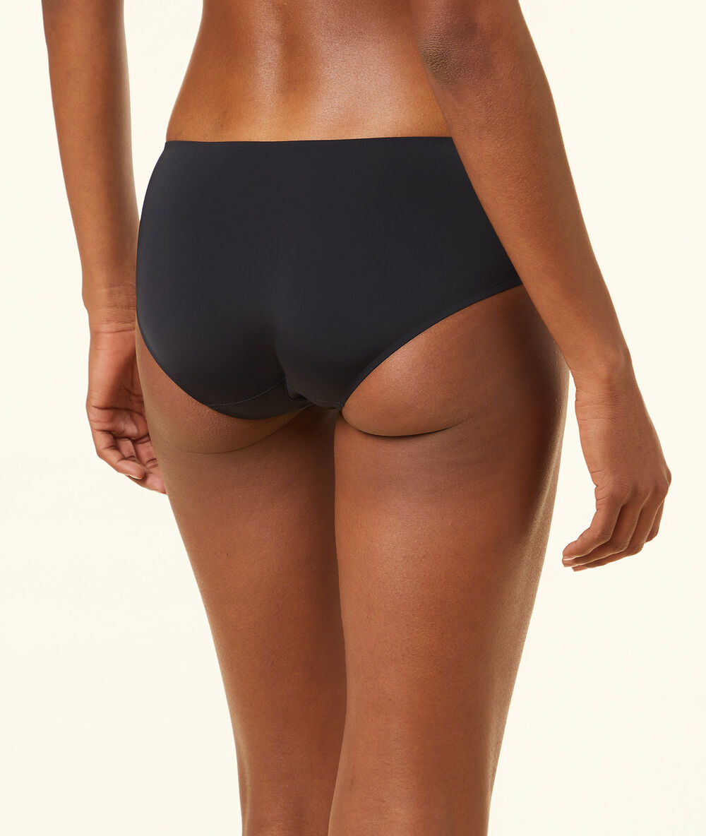 Shorty en microfibre noir.