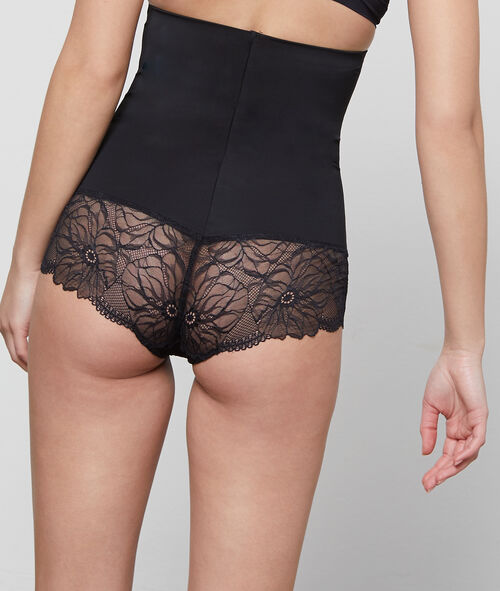 Broekje hoge taille - niveau 3: geremodelleerd silhouet