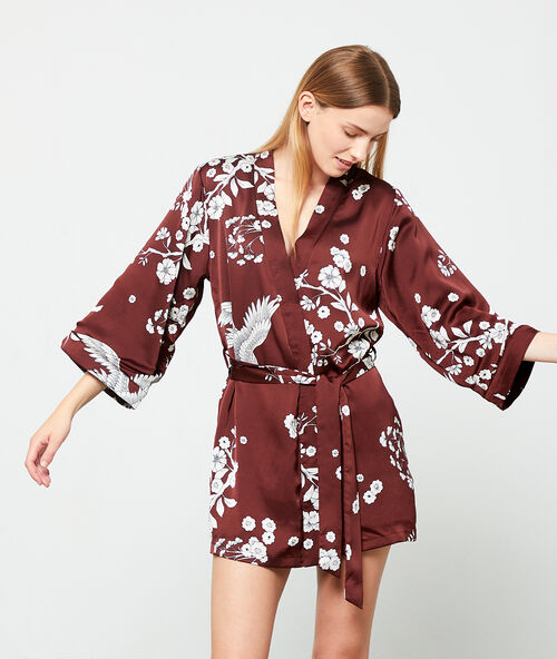 Kimono satin&eacute; imprim&eacute; fleuri marron.