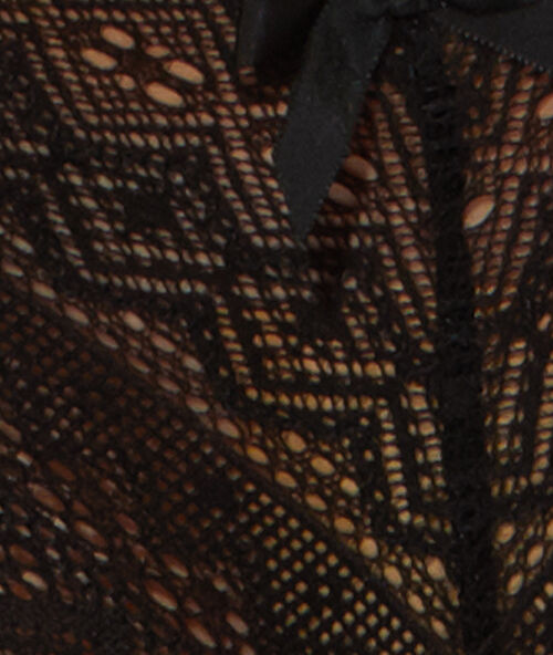 Tanga tout dentelle noir.