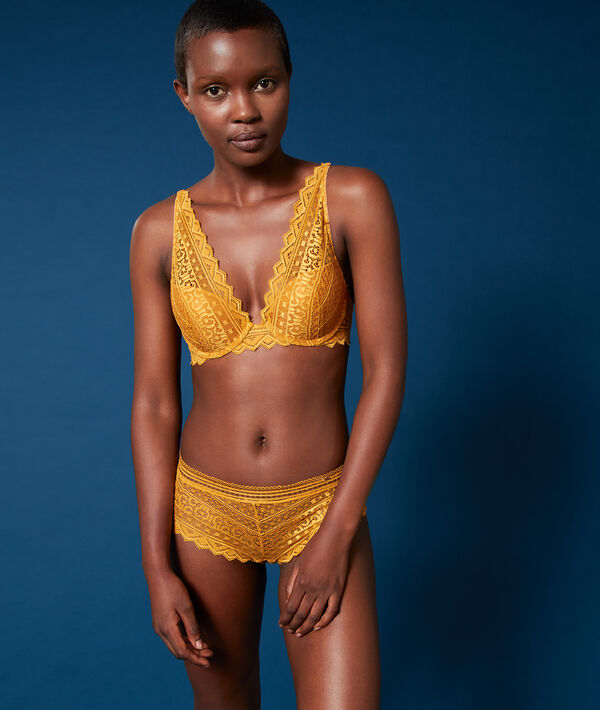 Shorty en dentelle Shorty en dentelle;${refinementColor}