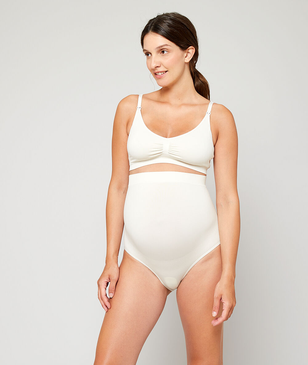 Naadloze slip met hoge taille beige.