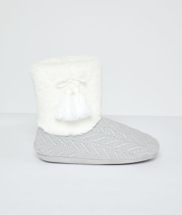 Chaussons bottines fourrés bi matière Chaussons bottines fourrés bi matière;${refinementColor}