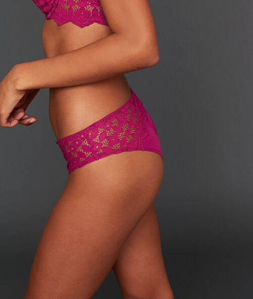 Cheeky bi-mati&egrave;re prune.