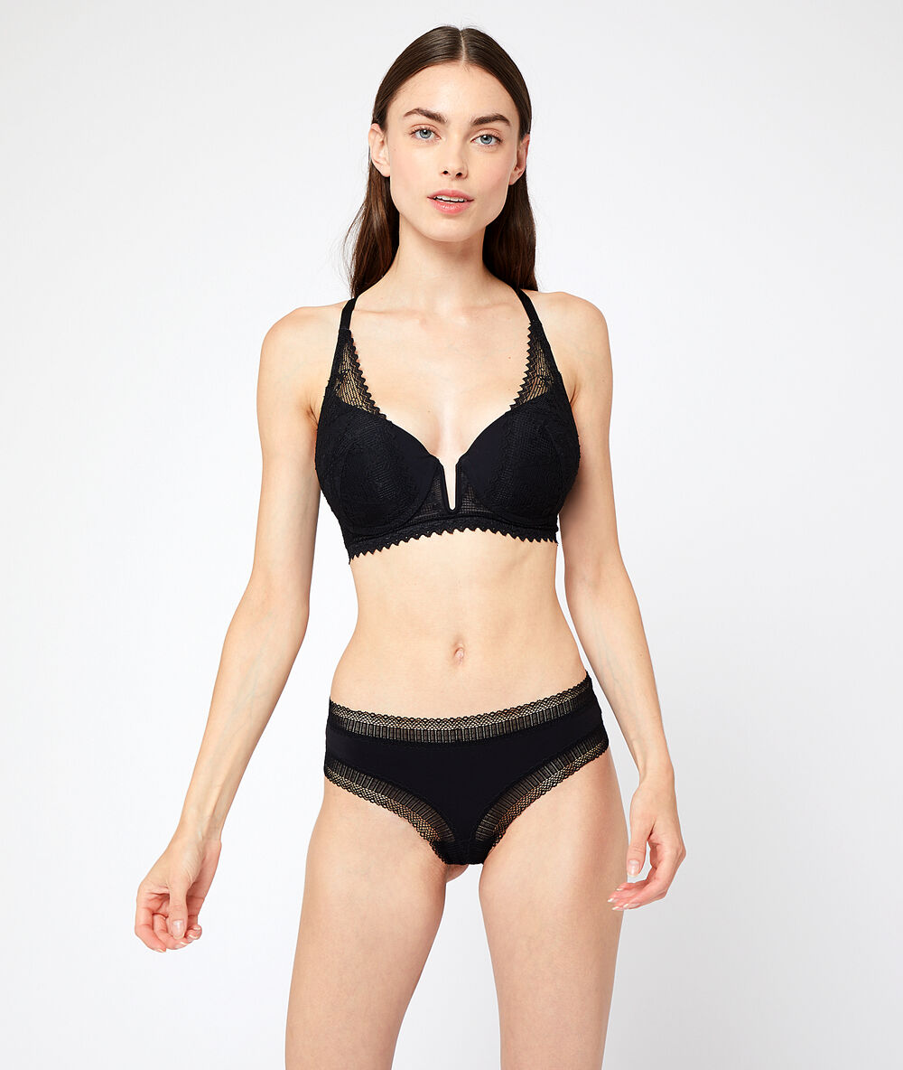 Soutien-gorge n°6 - triangle naturel en dentelle noir.