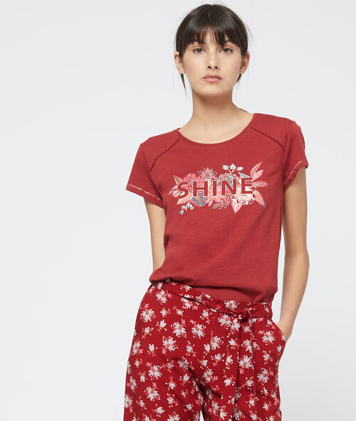 T-shirt met print bordeaux.