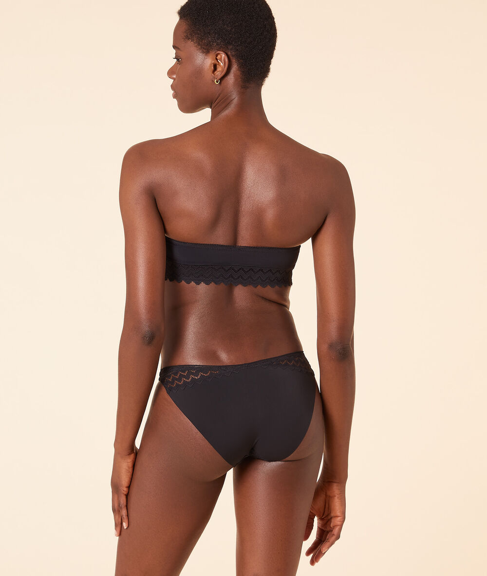 Bandeau en dentelle noir.