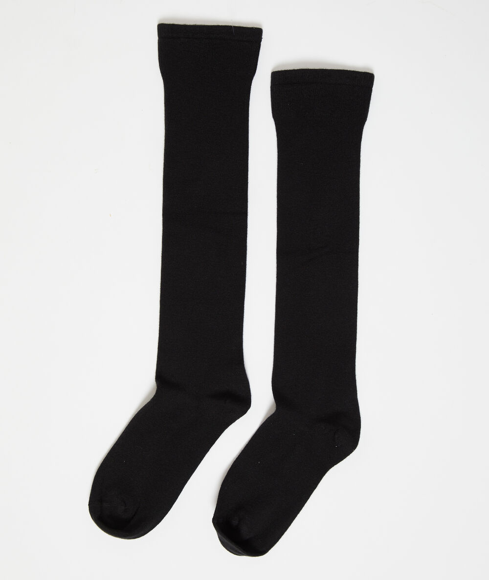 Chaussettes hautes noir.