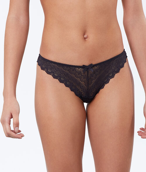 Tanga tout dentelle Tanga tout dentelle