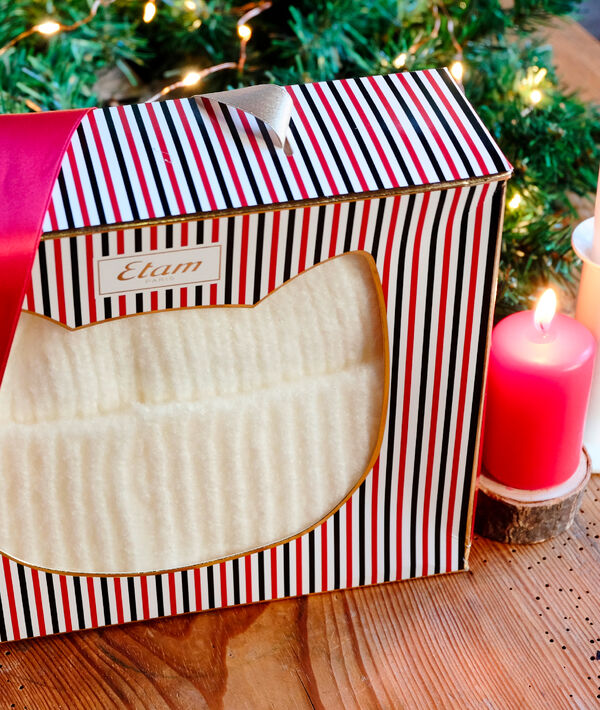 Geschenkdoos met muts en sokken Geschenkdoos met muts en sokken