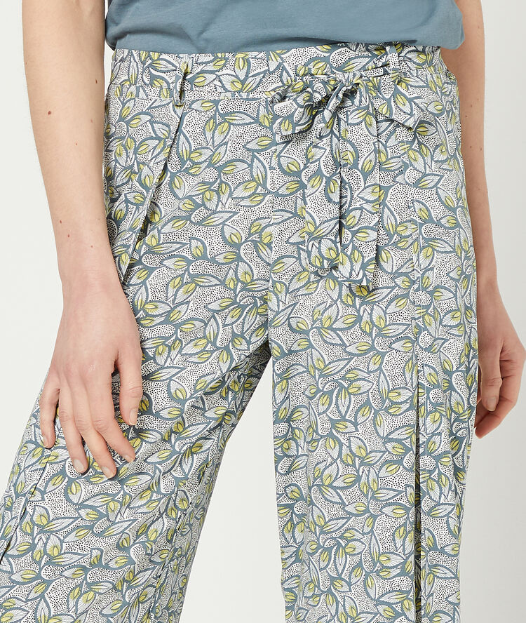Broek met bladdessin kaki.