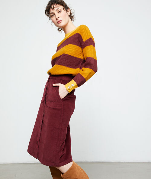 Jupe midi effet velours bordeaux.