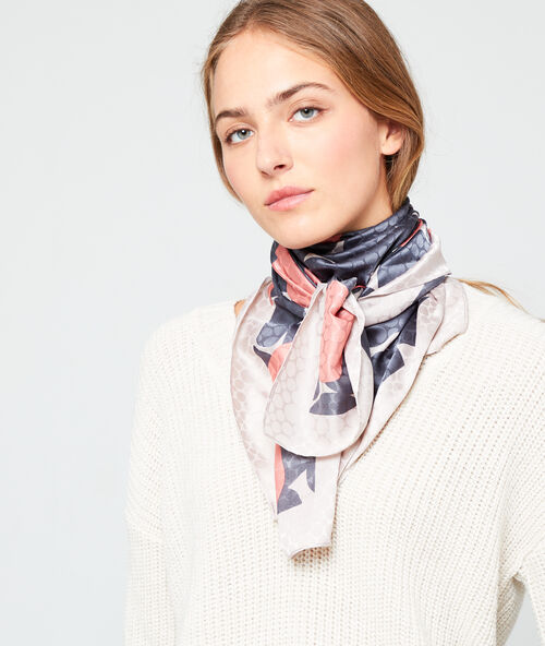 Foulard multicolore vieux rose.
