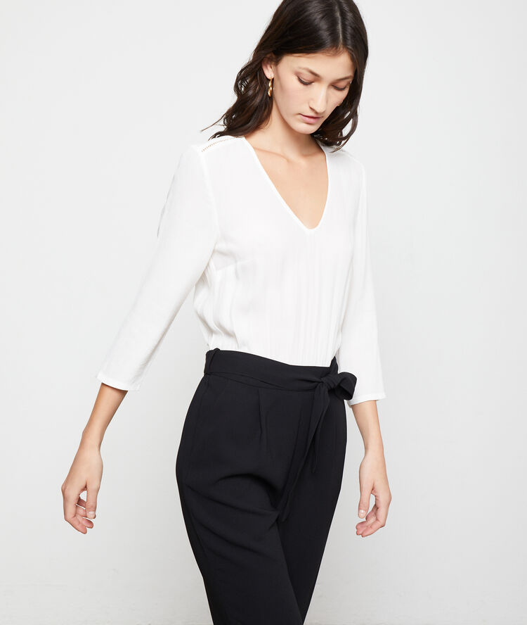 Wikkeljumpsuit met riem zwart.