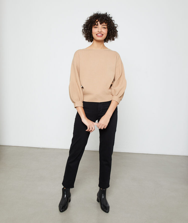 Pull met ballonmouwen camel.