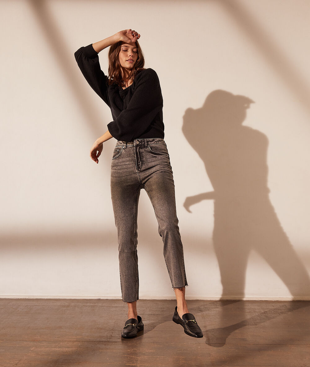 Rechte jeans met gebleekt effect antraciet.