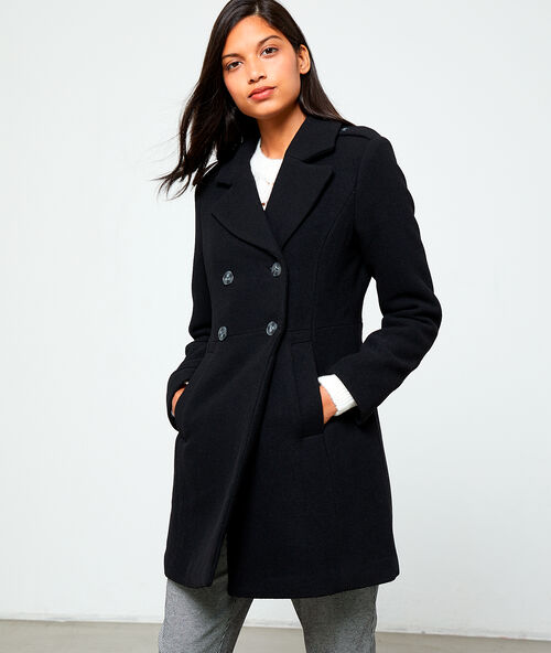 Manteau droit noir.