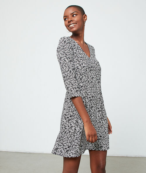 Robe &agrave; imprim&eacute; fleuri noir.