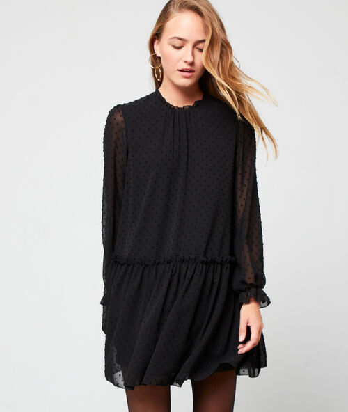 Robe doubl&eacute;e en plumetis noir.