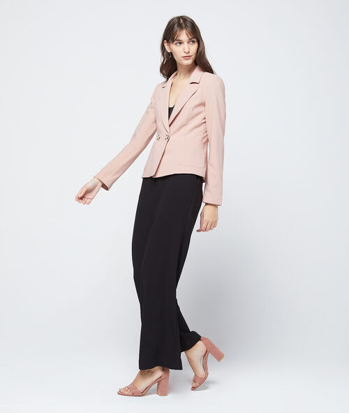 Chiffon top met spaghettibandjes zwart.