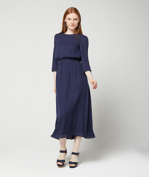 Robe longue nouée au dos marine.