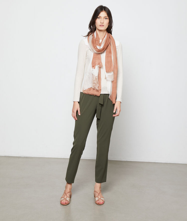 T-shirt decolleté in kant beige roze.
