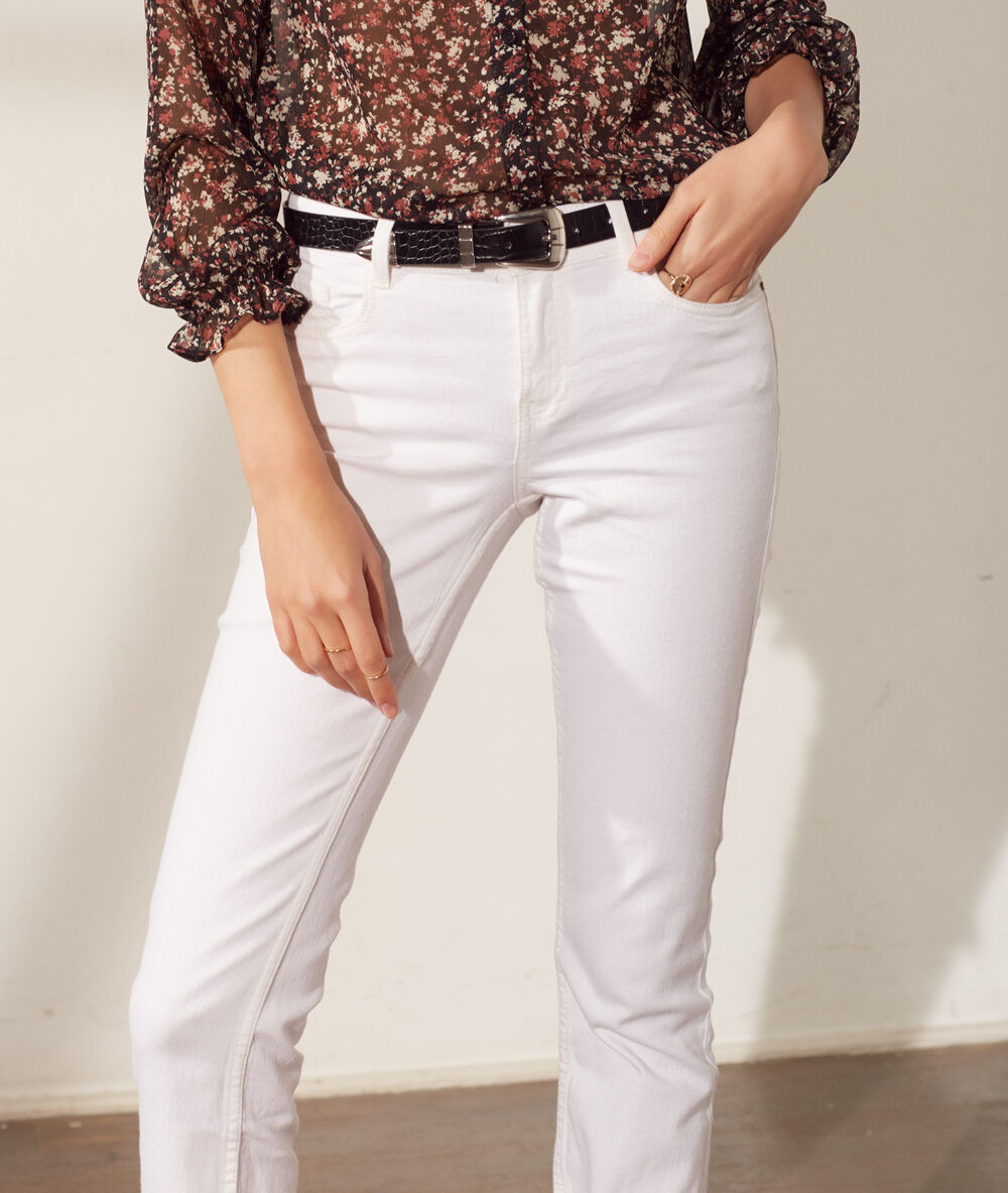 Rechte jeans wit.