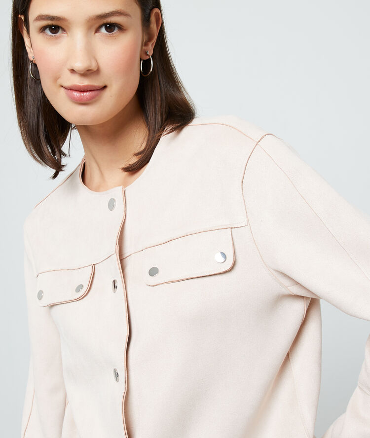 Veste courte effet daim nude.