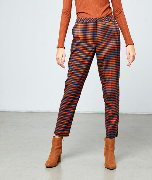 Pantalon droit &agrave; carreaux marine.