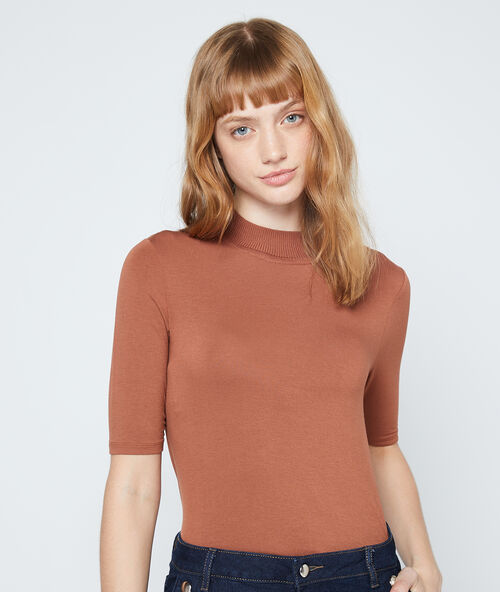 T-shirt col roul&eacute; &agrave; manches courtes savane.