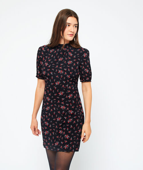 Robe &agrave; imprim&eacute; fleuri noir.