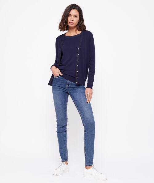 Cardigan boutonné marine.