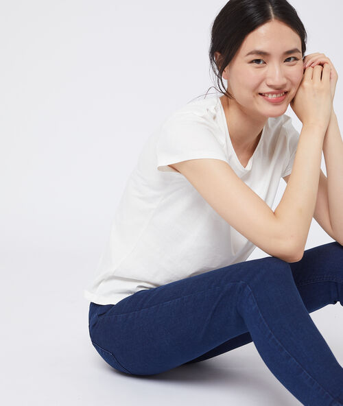 T-shirt col rond en coton ecru.