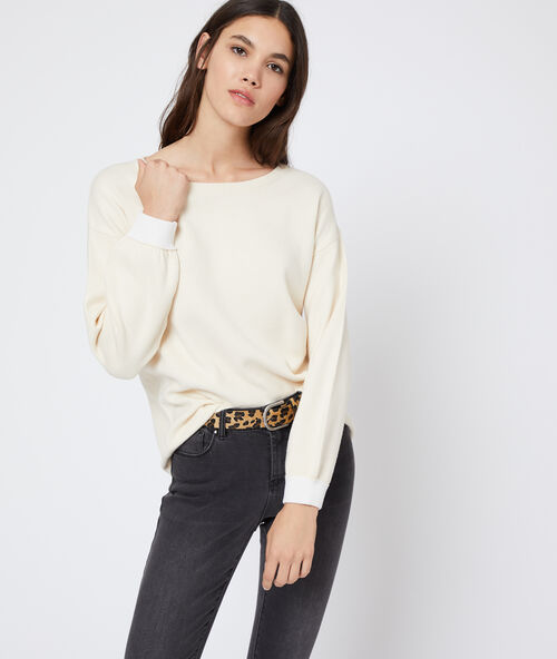 Pull col bateau en maille fine ecru.