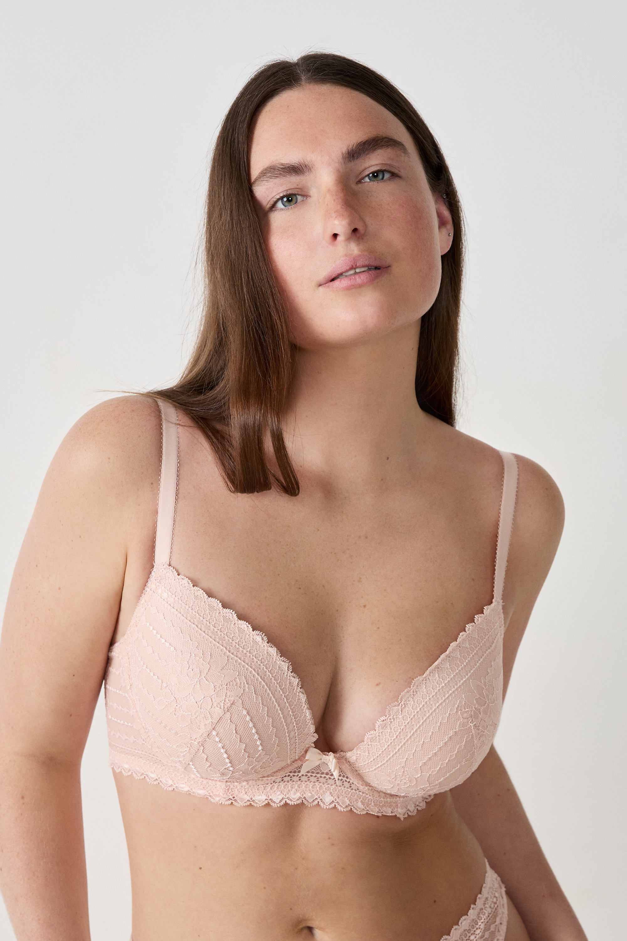 Soutien gorge N 5 Le Coques Fines Plongeant Sans Armatures PANAMA soutien-gorge-n-5-le-coques-fines-plongeant-sans-armatures-panama
