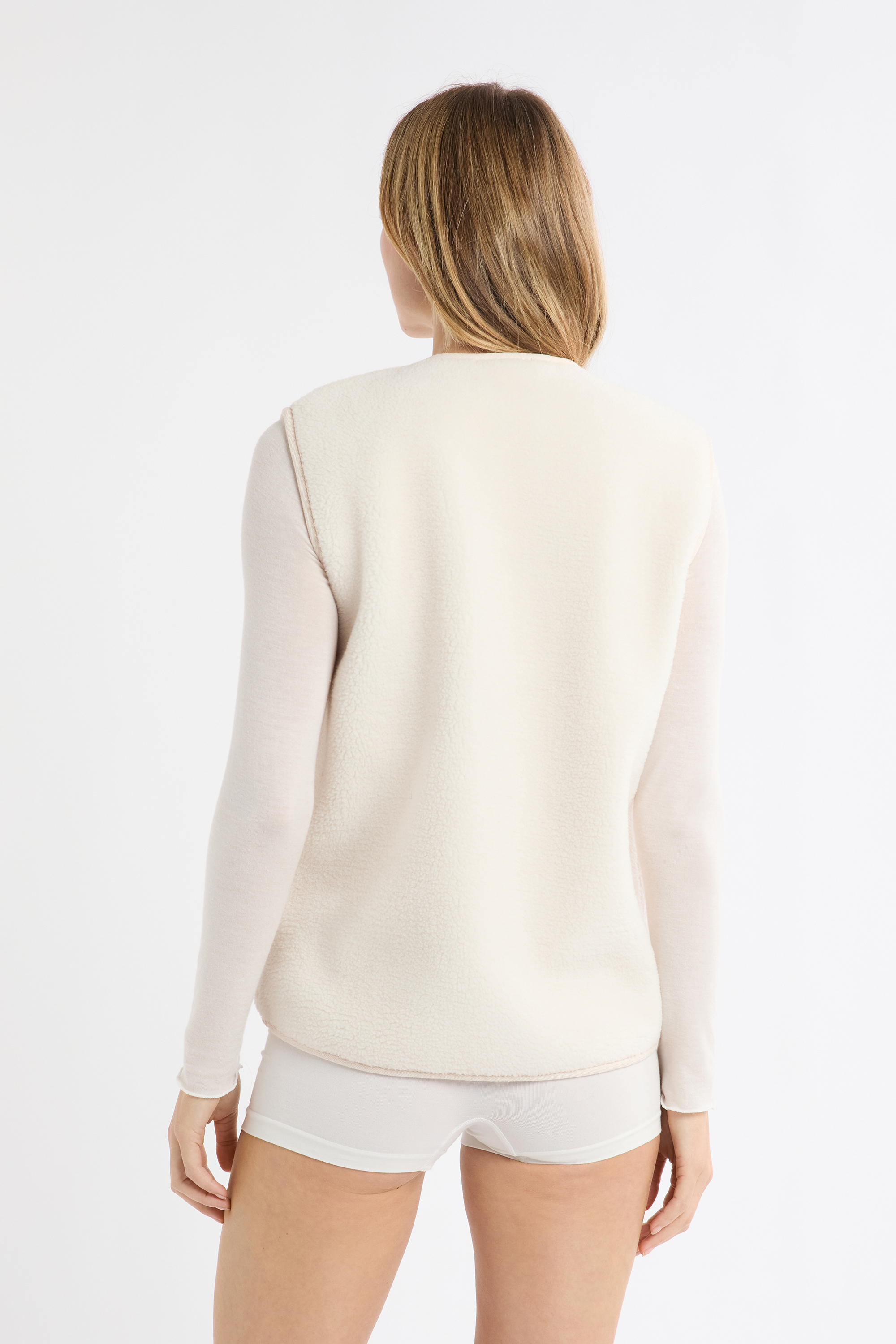 Comfortabel vest met een kabelpatroon en een knoopsluiting - lichtgrijs